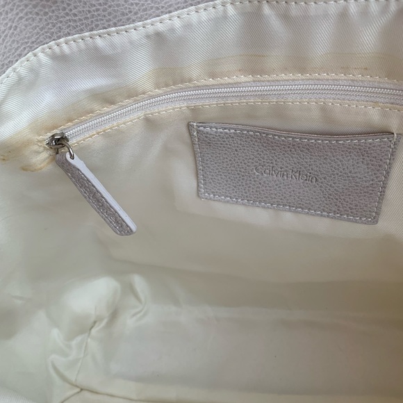 Calvin Klein White Logo Jacquard Size 12L x 18W - Picture 12 of 16